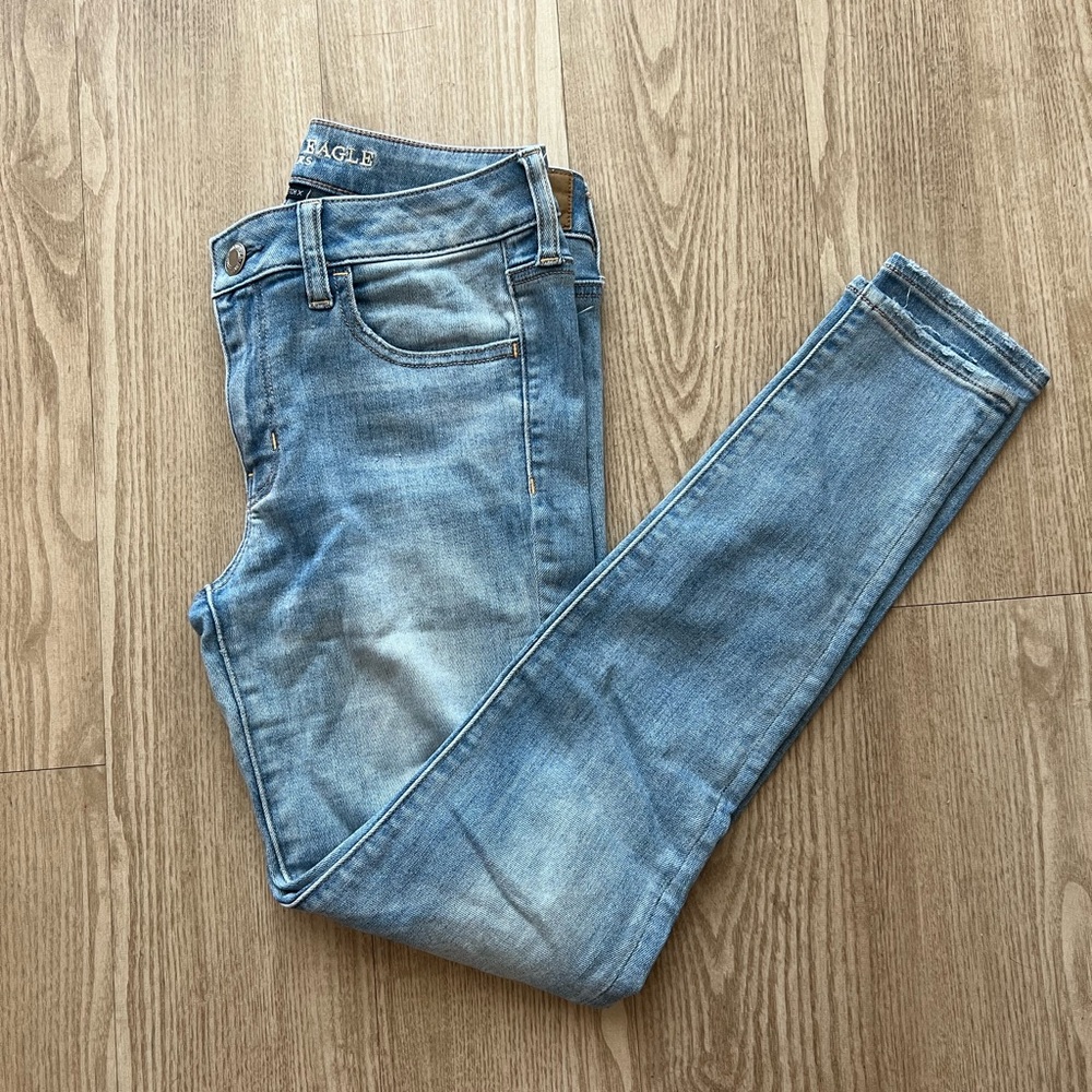 American Eagle Jeggings Size 8 Regular Light Wash No Rips